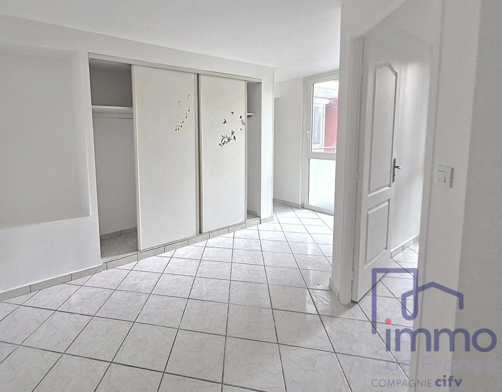 Appartement 5 pièces à vendre à Saint-Étienne (42000) - photo 8