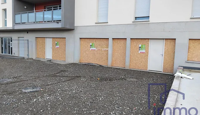 Bureau à vendre à Savigneux (42600) - photo 2
