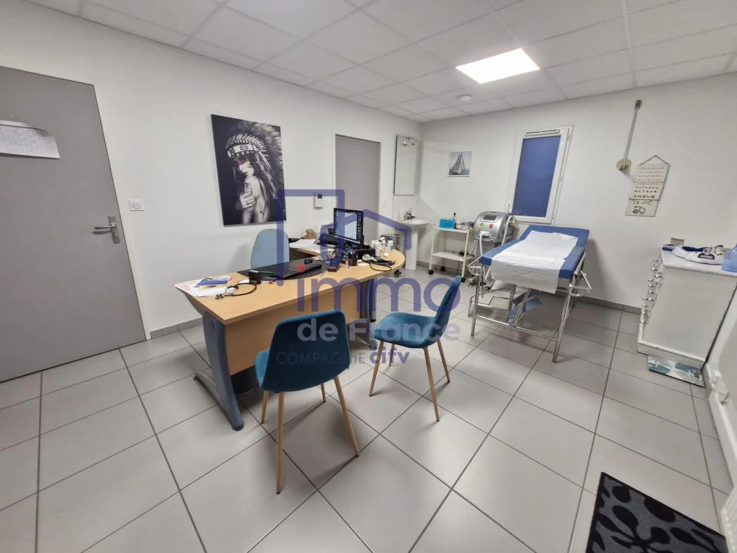 Bureau à vendre à Meyrié (38300) - photo 1