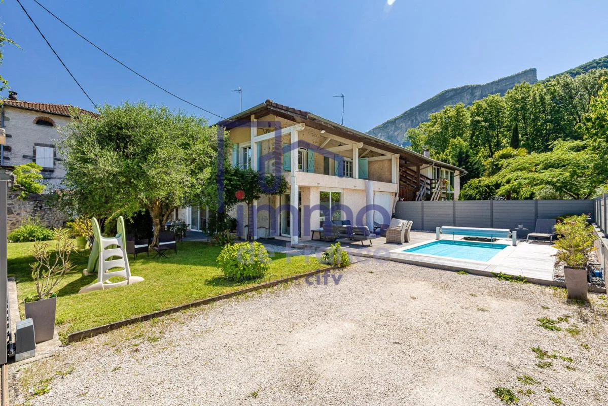 Maison 6 pièces à vendre à Voreppe (38340) - photo 1