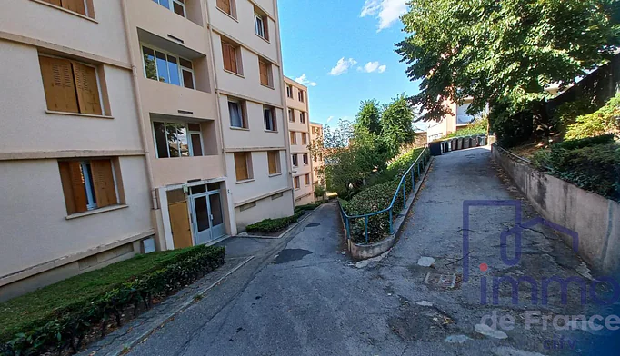 Appartement 2 pièces à vendre à Saint-Étienne (42000) - photo 8
