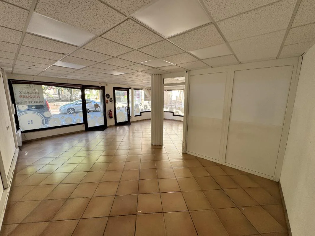 Bureau à louer à Rodez (12000) - photo 2