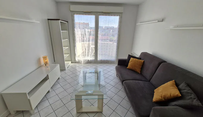 Appartement 2 pièces à louer à Lyon (69008) - photo 1