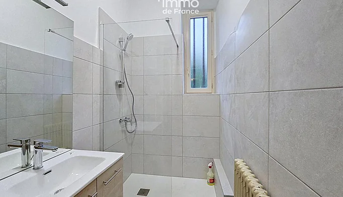 Appartement 6 pièces à louer à Bourg-en-Bresse (01000) - photo 4