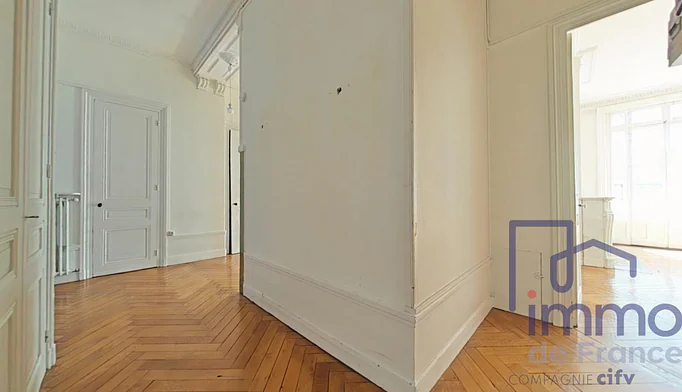 Appartement 4 pièces à vendre à Saint-Étienne (42000) - photo 8