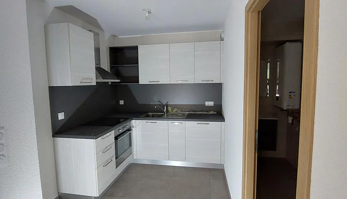 Appartement 2 pièces à louer à Cluse-et-Mijoux (25300) - photo 2