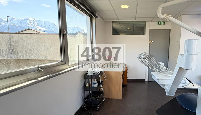 Bureau à vendre à Sallanches (74700) - photo 4