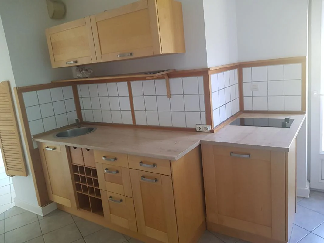 Appartement 1 pièce à louer à Oyonnax (01100) - photo 2