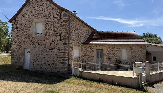 Maison 5 pièces à louer au Bas Ségala (12200) - photo 1