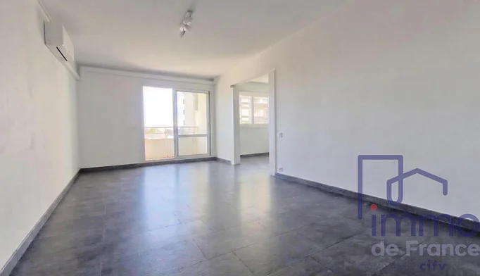 Appartement 5 pièces à vendre à Saint-Étienne (42000) - photo 1