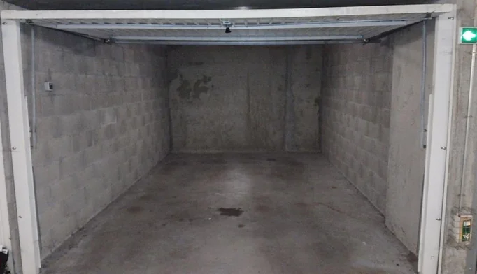 Parking / Box à louer à Lyon (69005) - photo 1