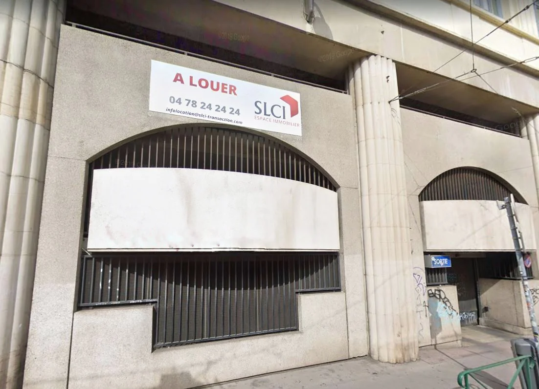 Parking / Box à louer à Lyon (69001) - photo 1