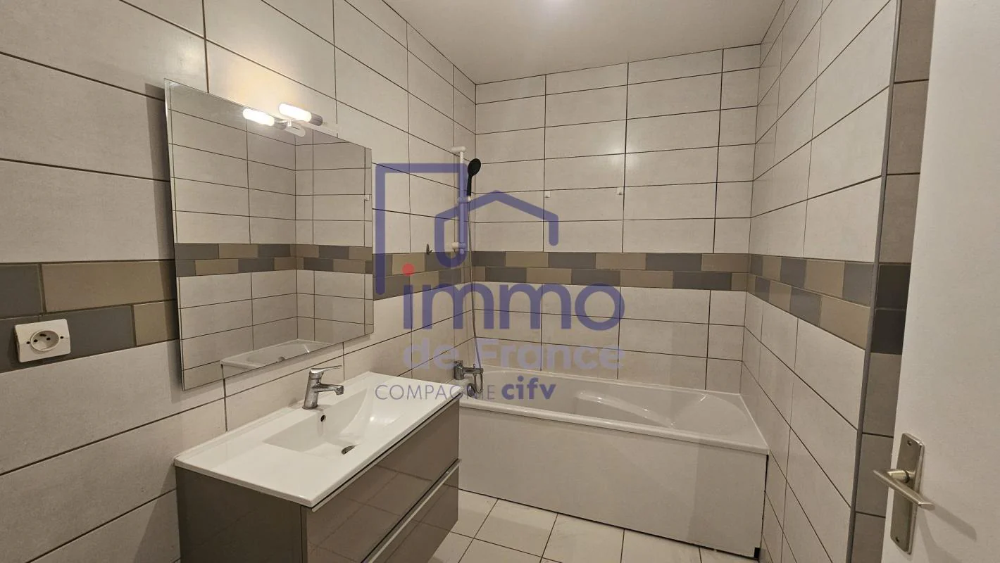 Appartement 3 pièces à vendre à Isle-d'Abeau (38080) - photo 5