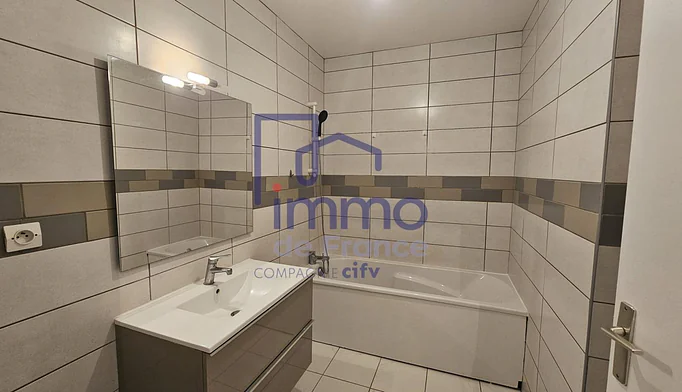 Appartement 3 pièces à vendre à Isle-d'Abeau (38080) - photo 5