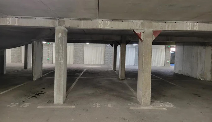 Parking / Box à louer à Bourg-Saint-Maurice (73700) - photo 1