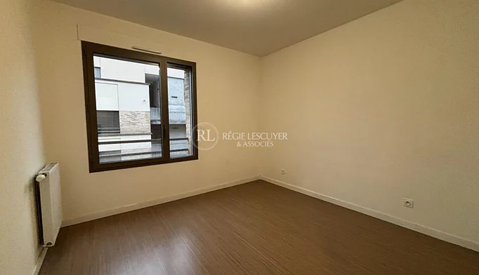 Appartement 4 pièces à louer à Saint-Priest (69800) - photo 2
