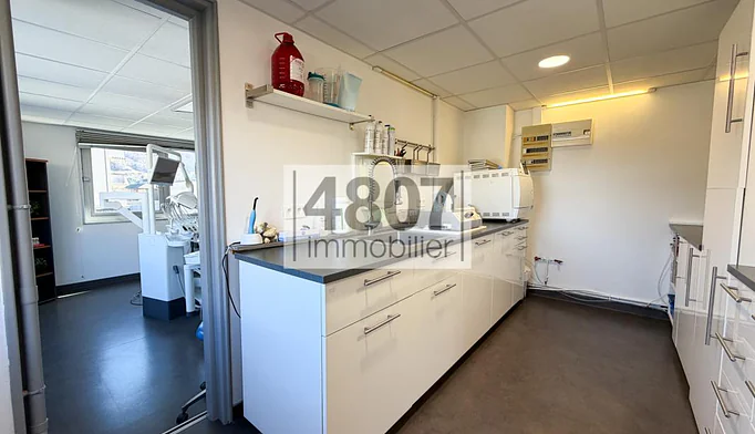Bureau à vendre à Sallanches (74700) - photo 8