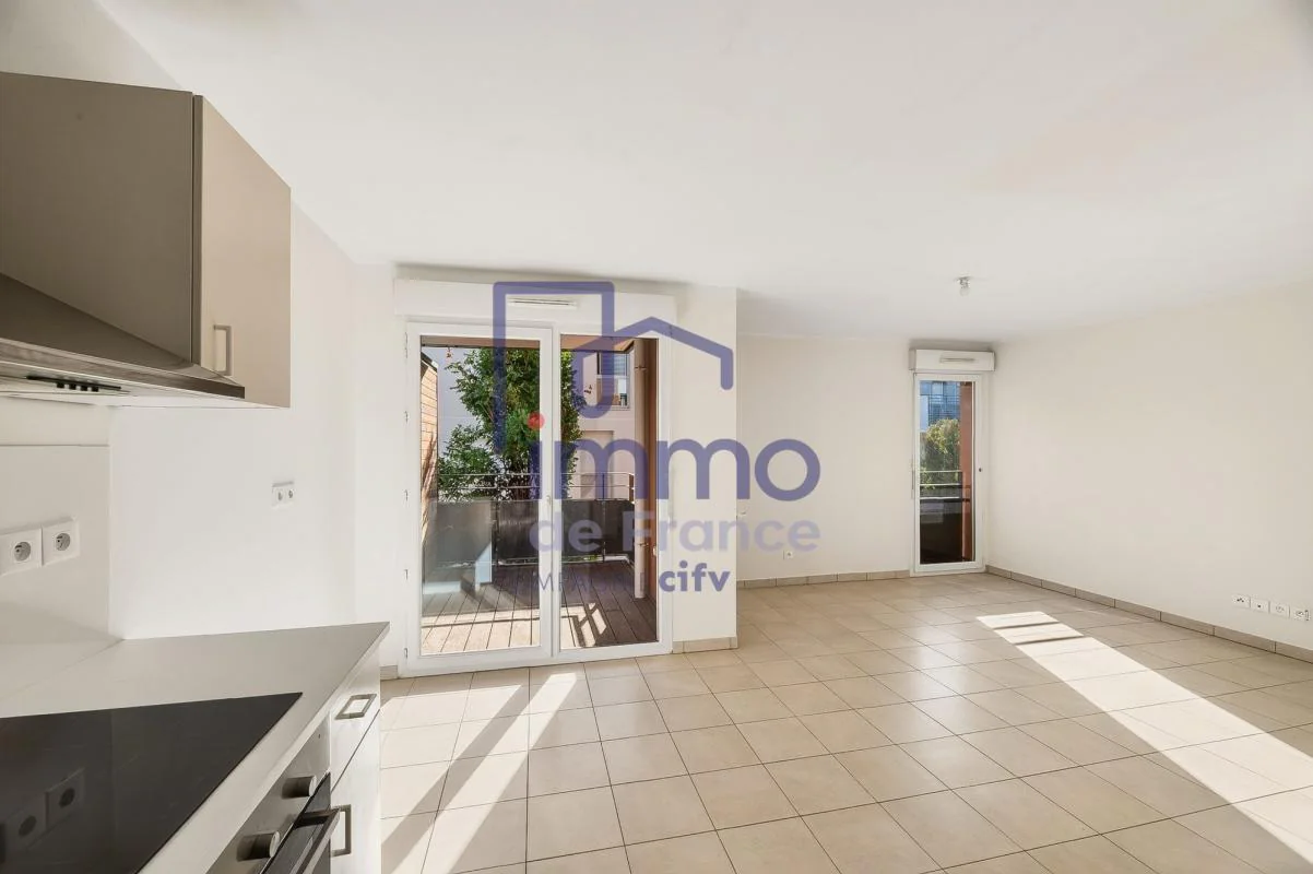 Appartement 3 pièces à vendre à Meyzieu (69330) - photo 2