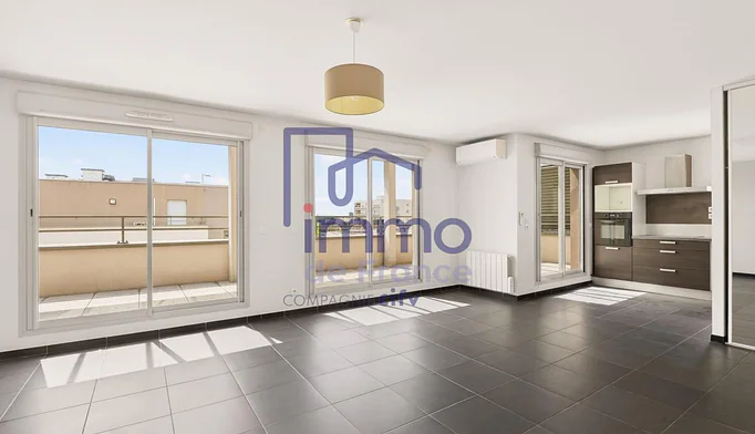 Appartement 4 pièces à vendre à Villeurbanne (69100) - photo 3