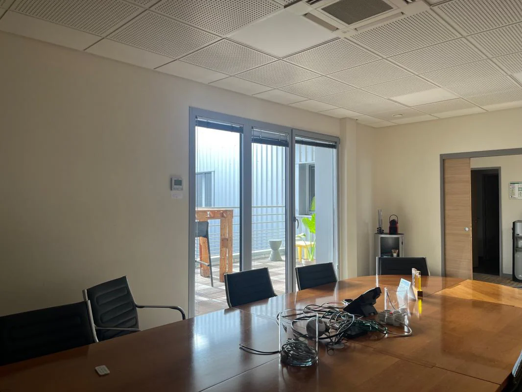 Bureau à louer à Châtenoy-le-Royal (71880) - photo 2
