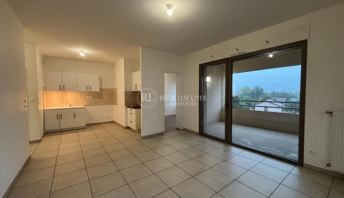 Appartement 4 pièces à louer à Saint-Priest (69800) - photo 1