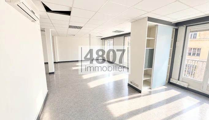 Appartement 3 pièces à vendre à Annecy (74000) - photo 2
