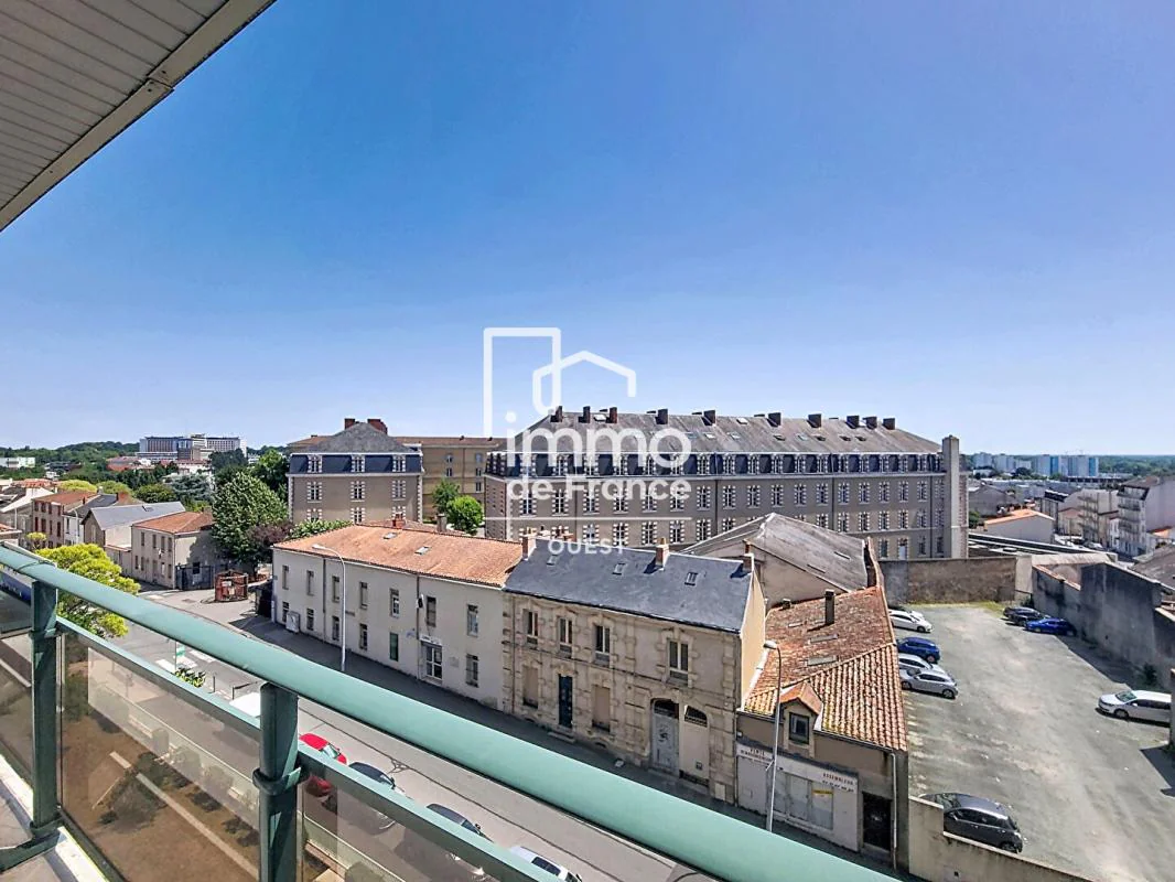 Appartement 3 pièces à vendre à Roche-sur-Yon (85000) - photo 3