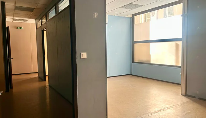 Bureau à vendre à Toulon (83000) - photo 3