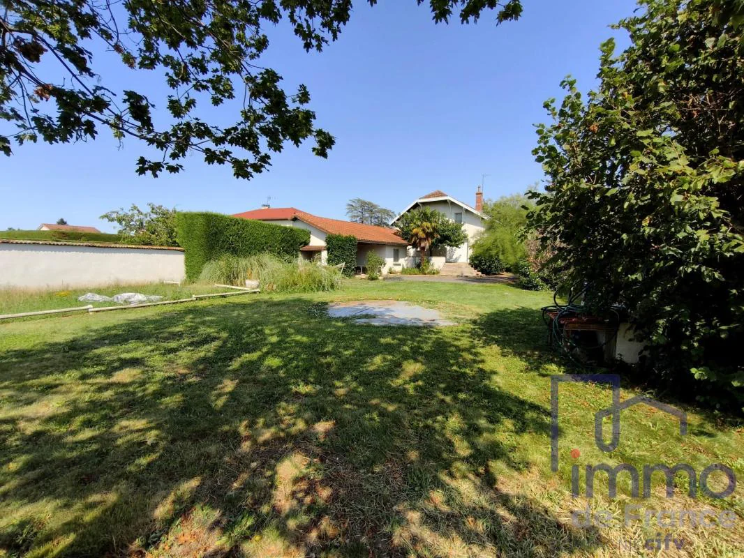 Maison 8 pièces à vendre à Saint-Cyprien (42160) - photo 4