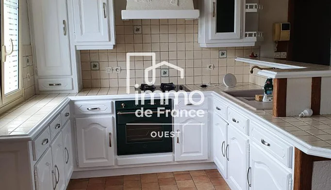 Maison 5 pièces à vendre à Baugé-en-Anjou (49150) - photo 3