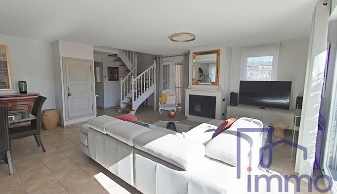 Appartement 5 pièces à vendre à Vals-près-le-Puy (43750) - photo 5