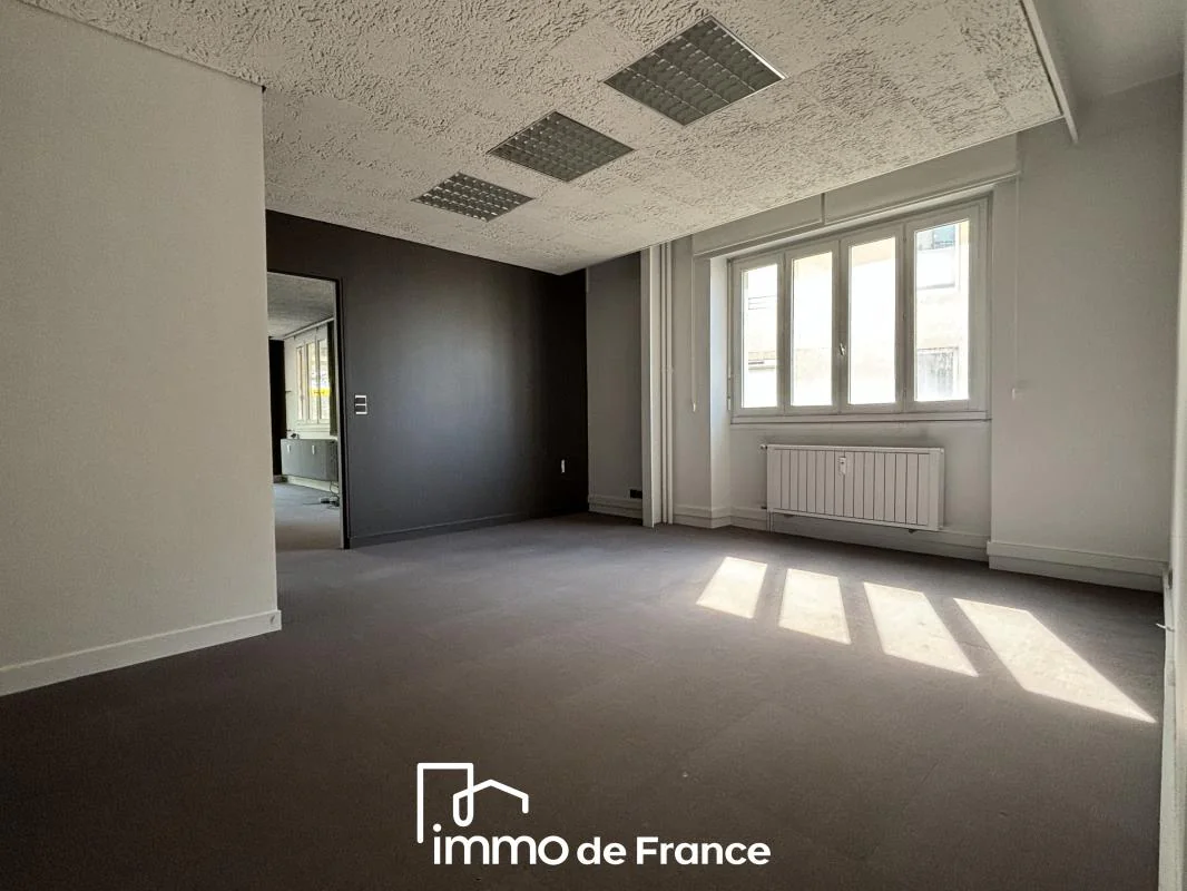 Bureau à louer à Rodez (12000) - photo 3