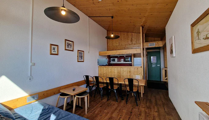Appartement 4 pièces à vendre aux Arcs (73700) - photo 2