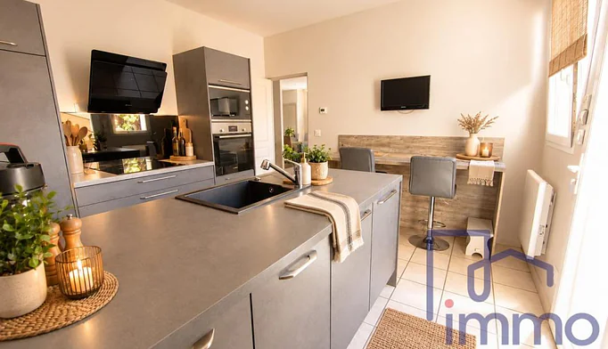 Maison 8 pièces à vendre à Saint-Cyprien (42160) - photo 6