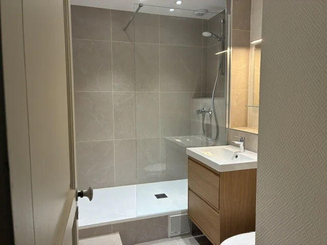 Appartement 5 pièces à louer à Paris (75009) - photo 9