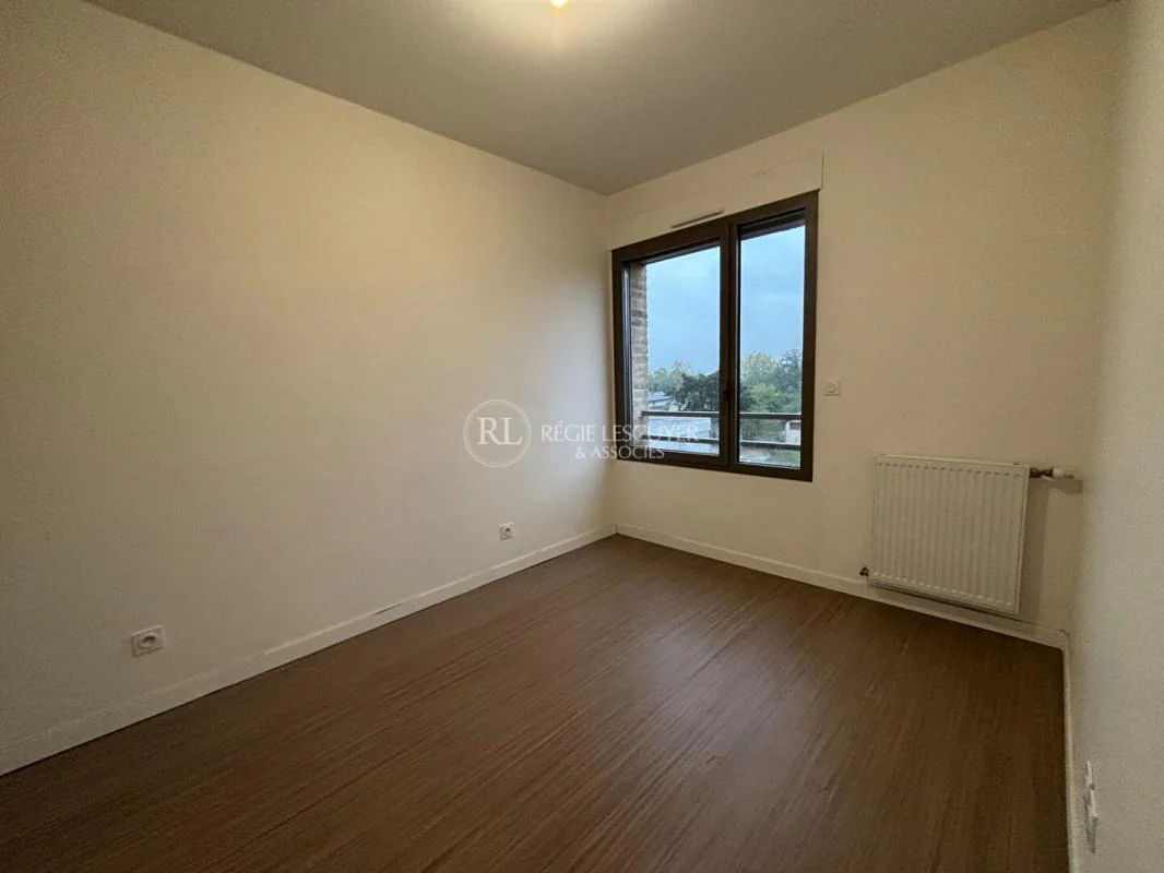 Appartement 4 pièces à louer à Saint-Priest (69800) - photo 4