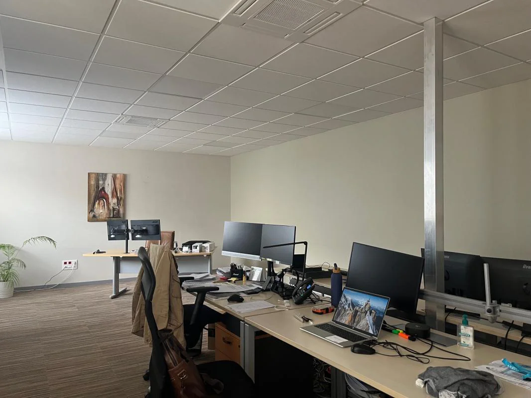 Bureau à louer à Châtenoy-le-Royal (71880) - photo 3