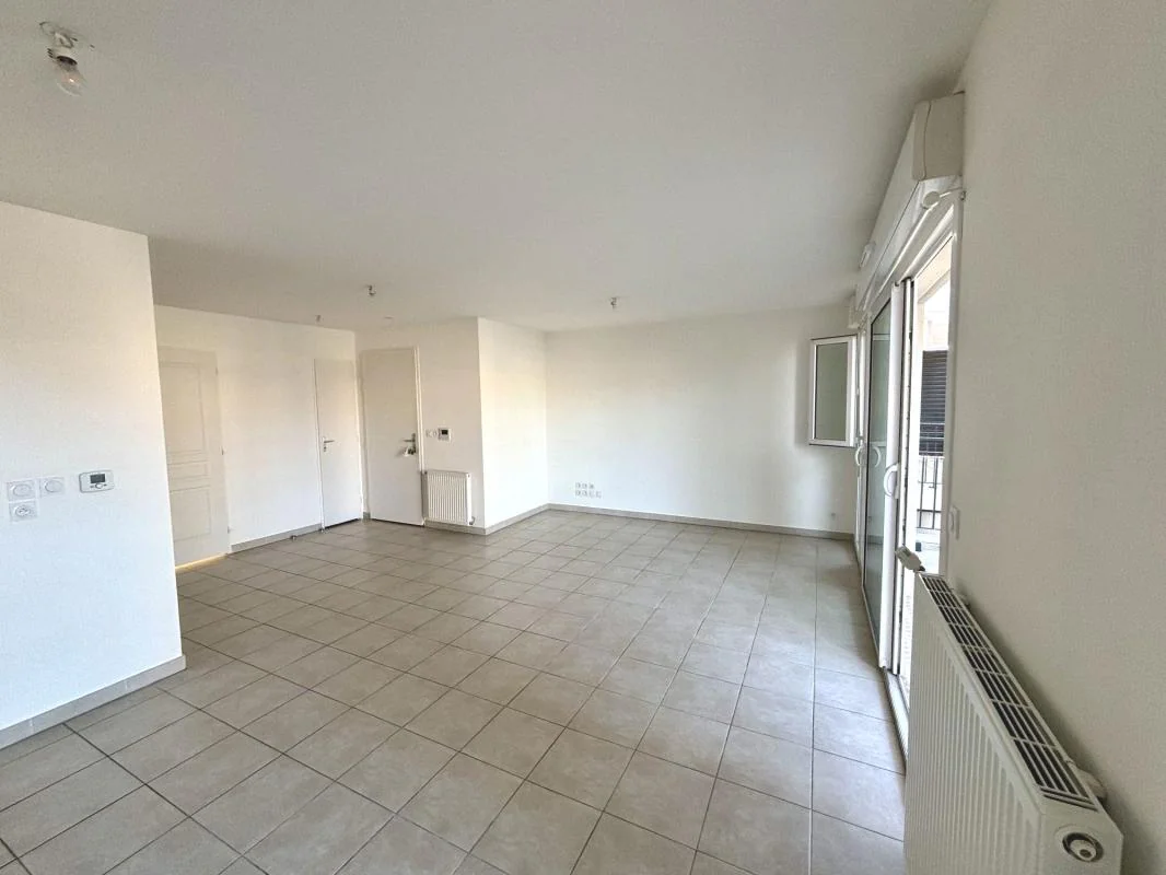 Appartement 3 pièces à vendre à Valence (26000) - photo 2