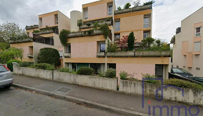 Appartement 6 pièces à vendre à Saint-Chamond (42400) - photo 1