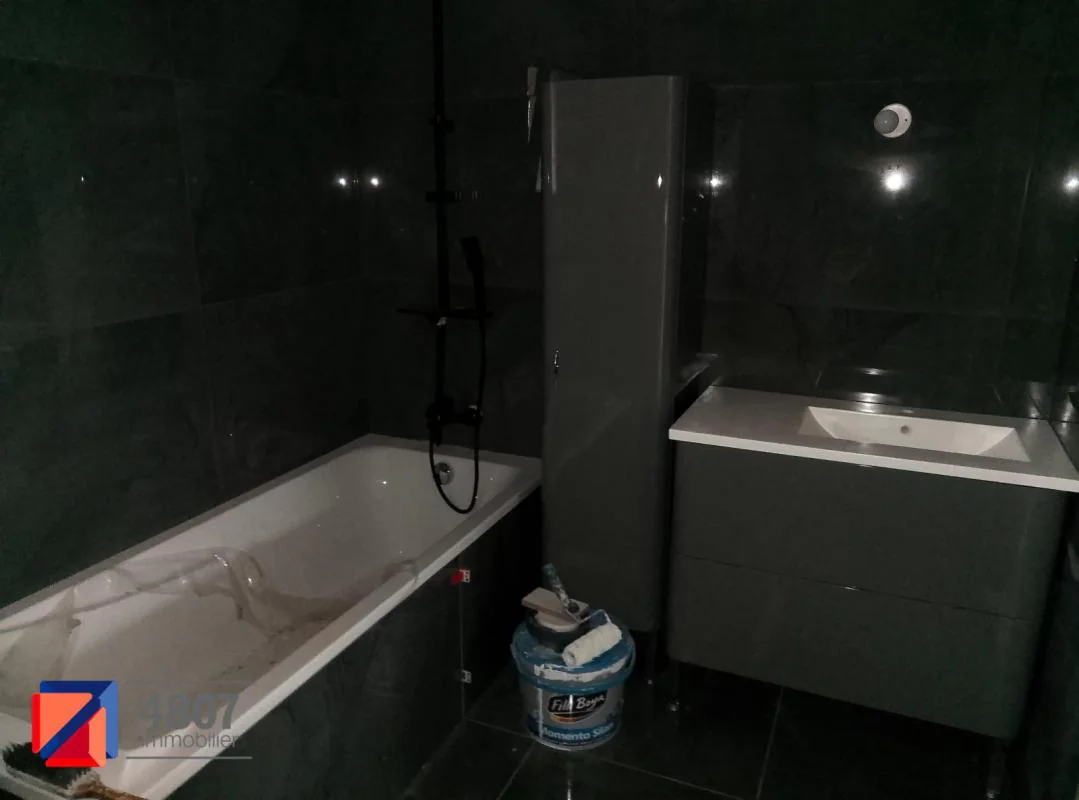 Maison 4 pièces à louer à Cluses (74300) - photo 9