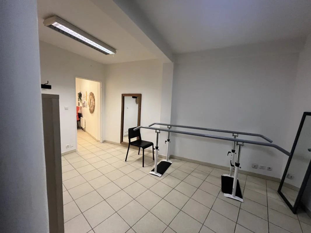 Bureau à louer à Rodez (12000) - photo 8