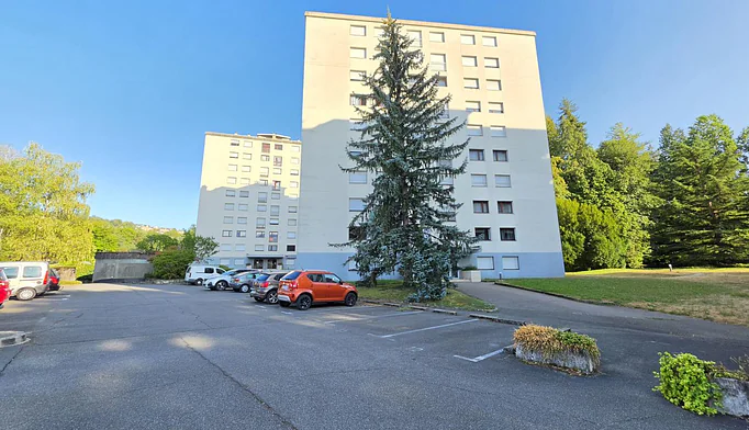 Parking / Box à louer à Jacob-Bellecombette (73000) - photo 1