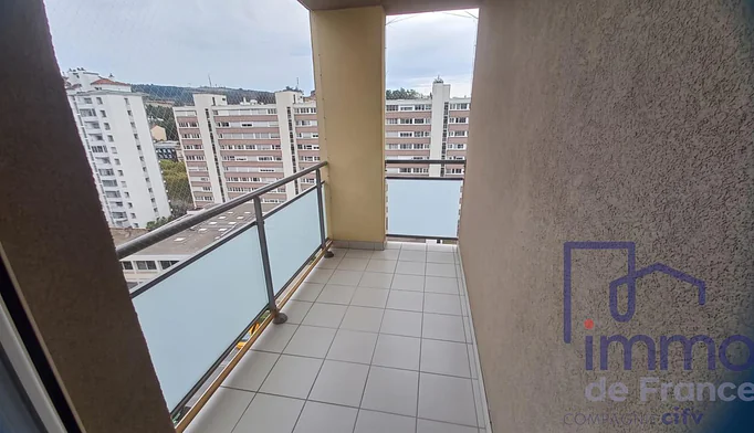 Appartement 4 pièces à vendre à Saint-Étienne (42000) - photo 3