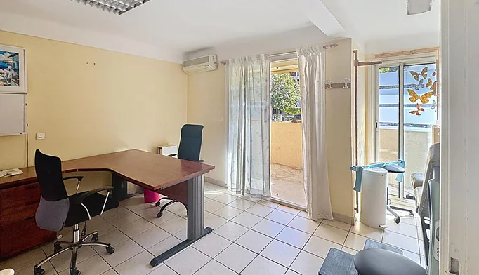 Bureau à vendre à Aubagne (13400) - photo 2