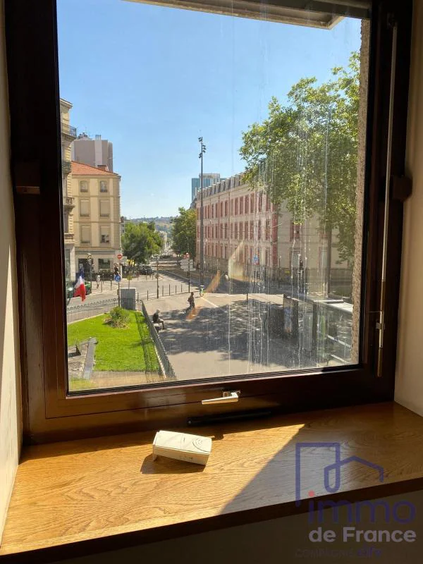 Immeuble à vendre à Saint-Étienne (42000) - photo 1