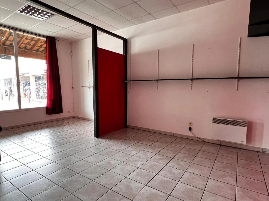 Bureau à louer à Vogüé (07200) - photo 6