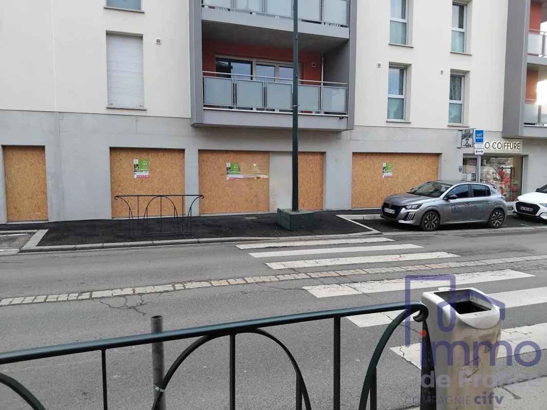 Bureau à vendre à Savigneux (42600) - photo 3