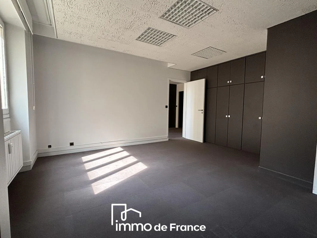 Bureau à louer à Rodez (12000) - photo 4