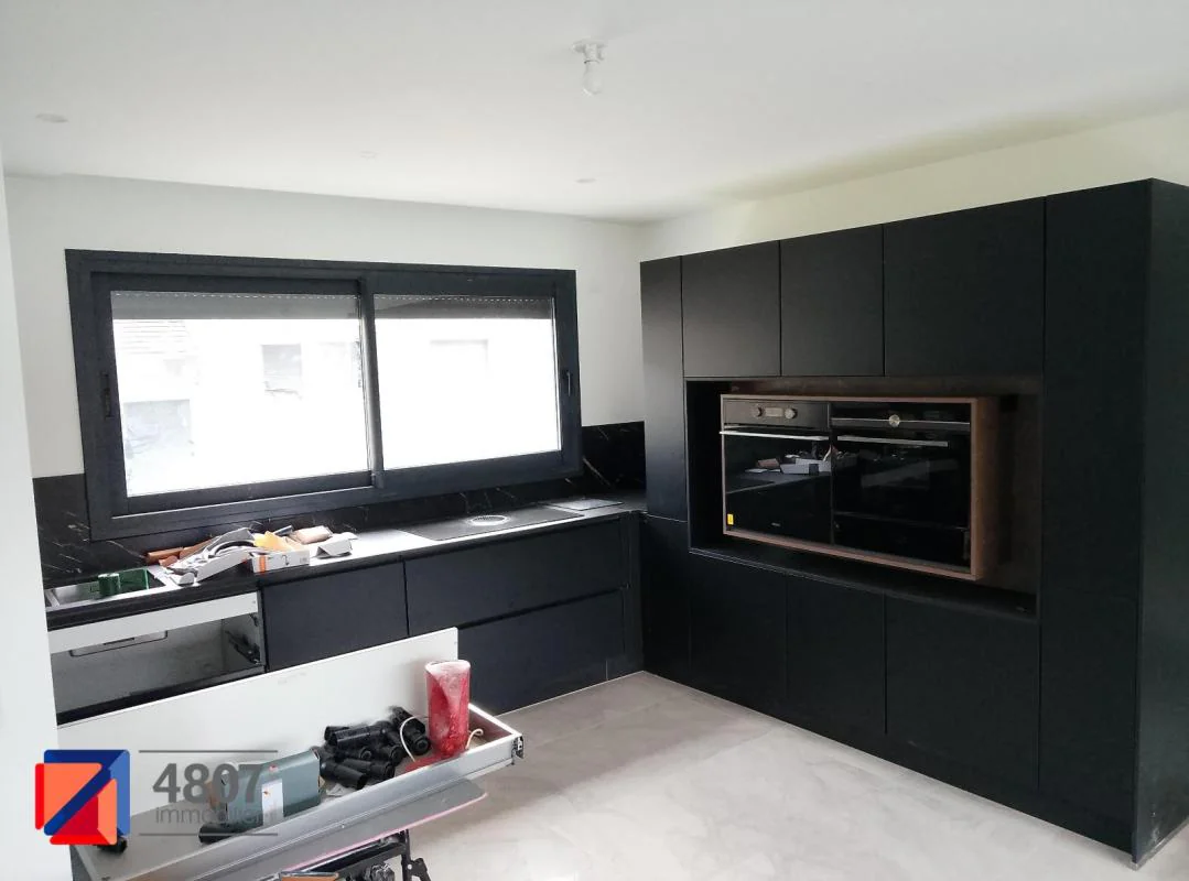 Maison 4 pièces à louer à Cluses (74300) - photo 2