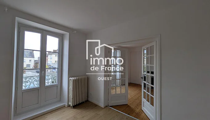 Appartement 3 pièces à louer à Évron (53600) - photo 4